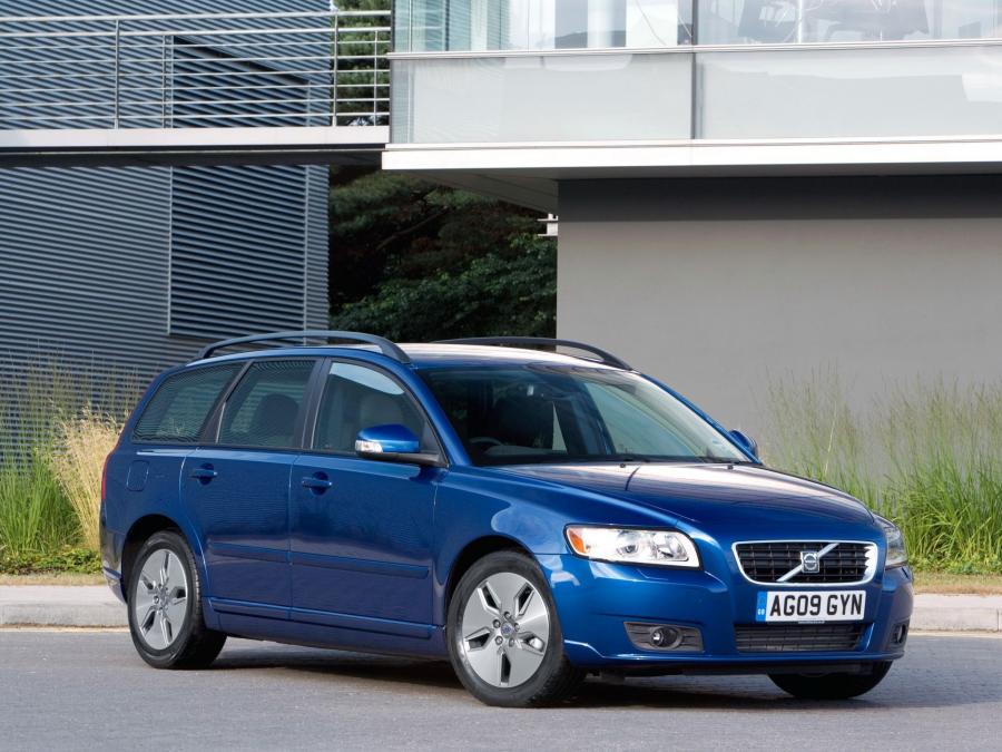 Volvo V50 DRIVe 2009 года  (UK) (фото 4 из 15)